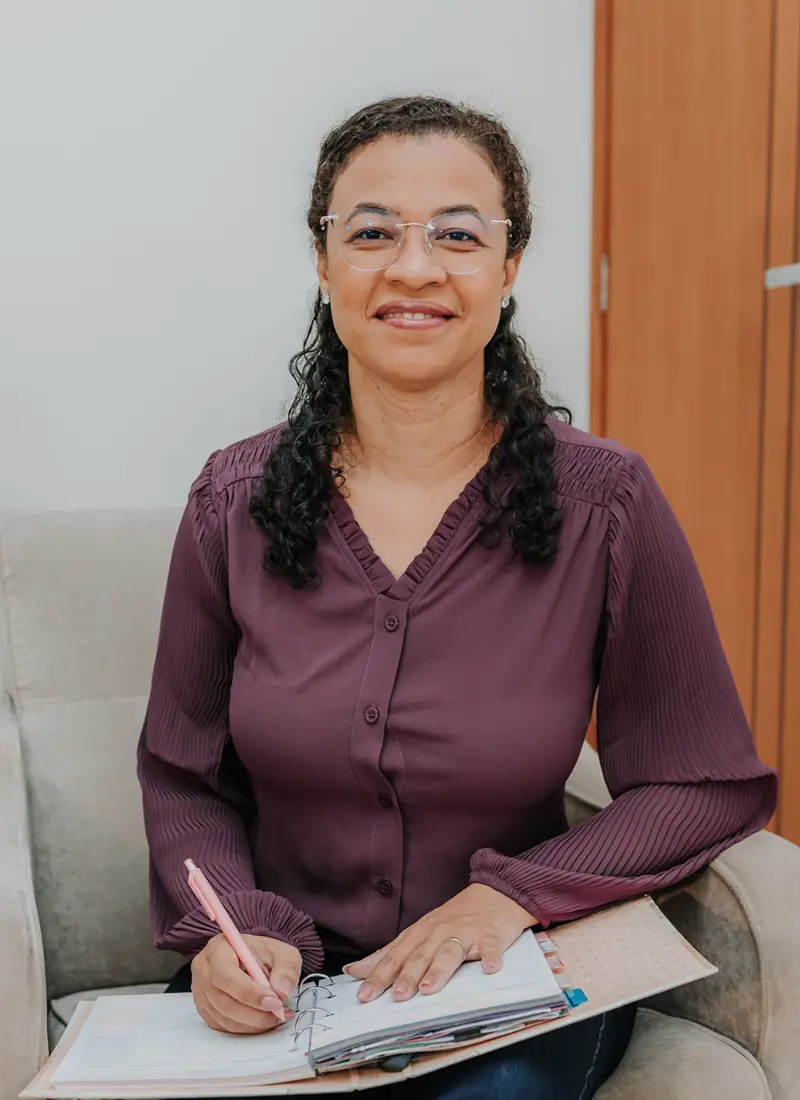 Dra. Keity Teixeira Fonseca Valim - Psicóloga Clínica e Neuropsicóloga especialista em avaliação cognitiva e terapia baseada em evidências